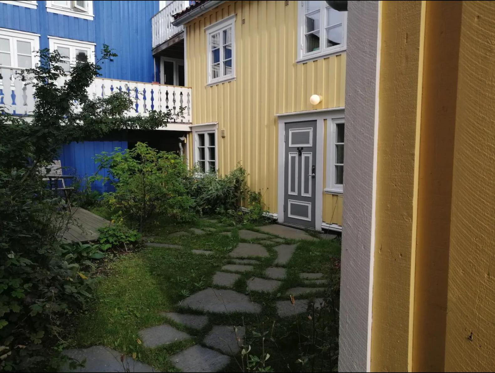 Sjarmerende Historisk Leilighet Midt I Tromso Luaran gambar