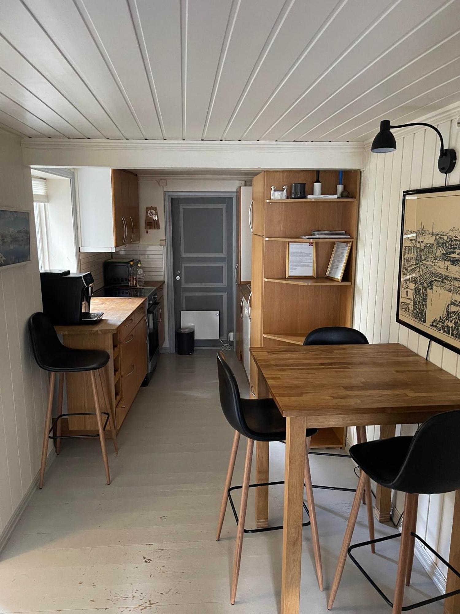 Sjarmerende Historisk Leilighet Midt I Tromso Luaran gambar